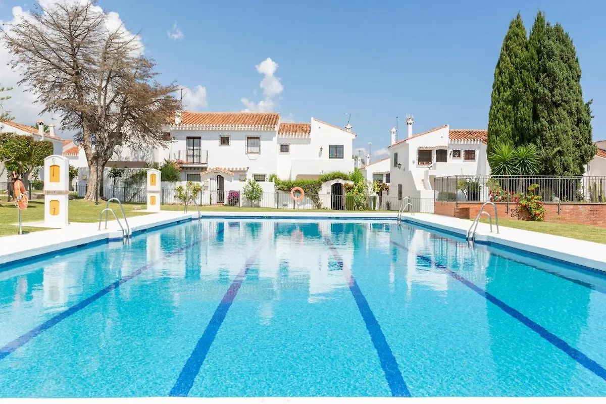 בית נופש הוילה Cozy Townhouse מארבלה