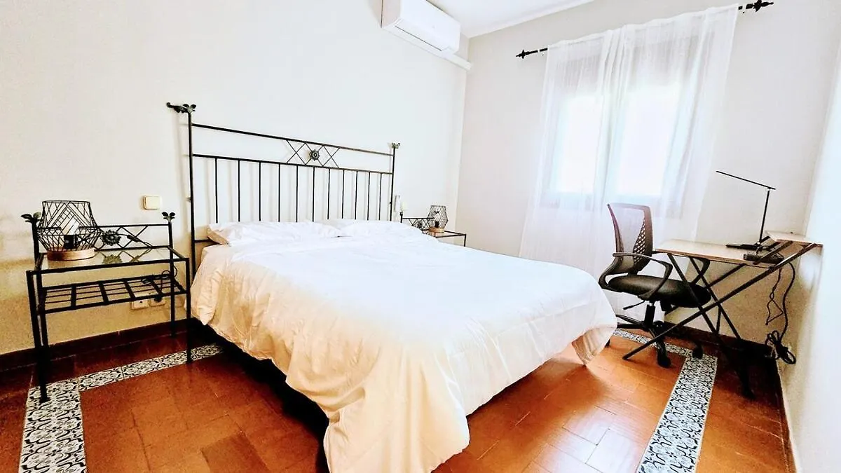 Cozy Townhouse Marbellaヴィラ